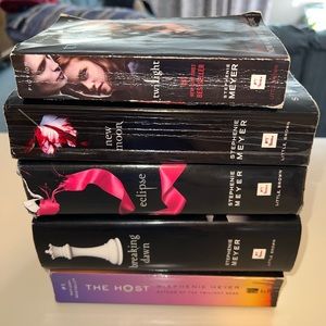 TWILIGHT SERIES BOOKS
